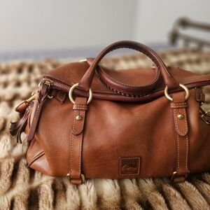 Dooney and Bourke Florentine, Brown Leather Handbag.